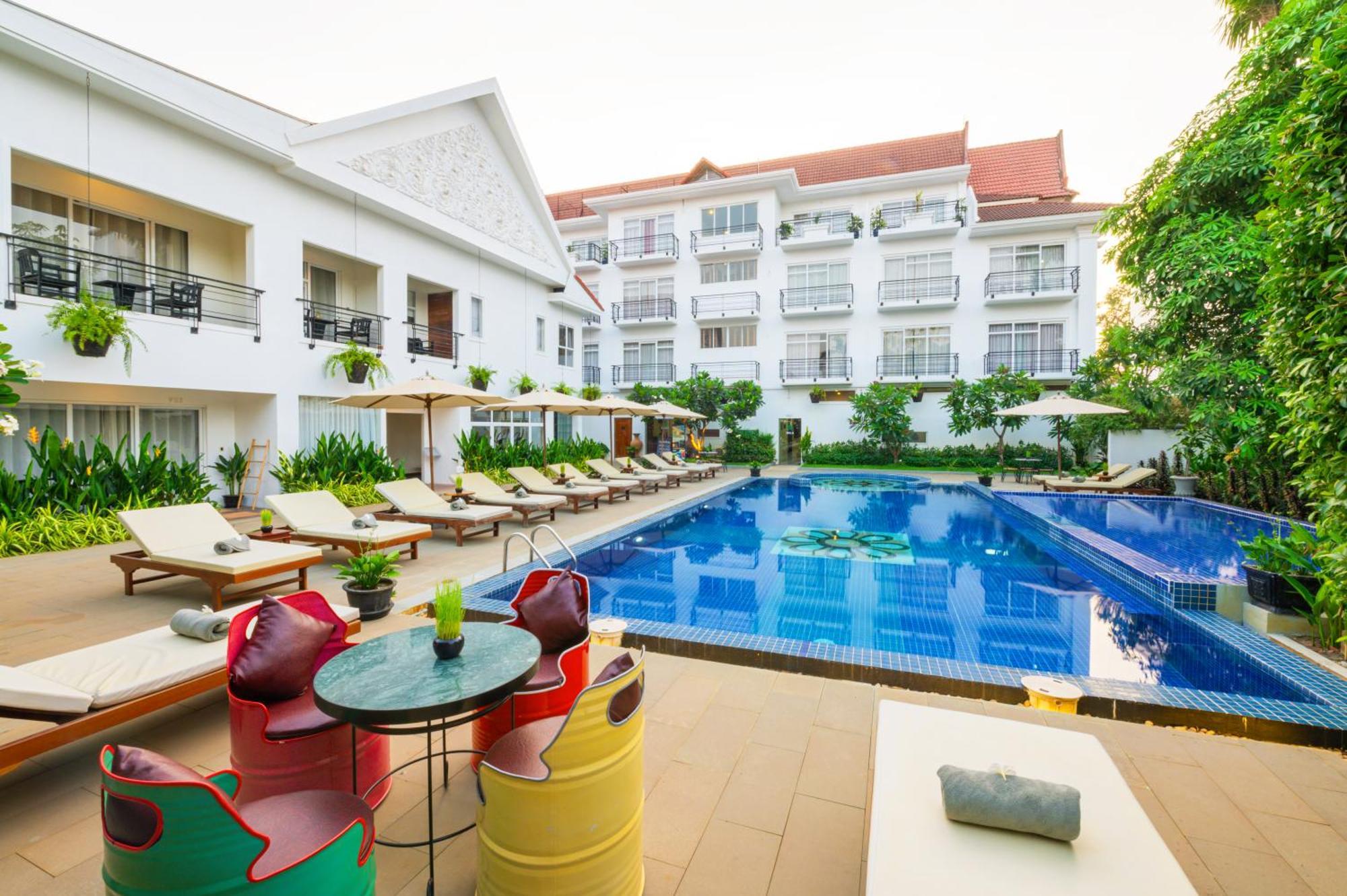 Sala Siem Reap Hotel Eksteriør bilde The hotel's pool